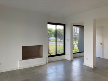 Casa a estrenar Barrio Privado Sto. Tomas, Pilar