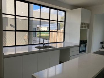 Casa a estrenar Barrio Privado Sto. Tomas, Pilar