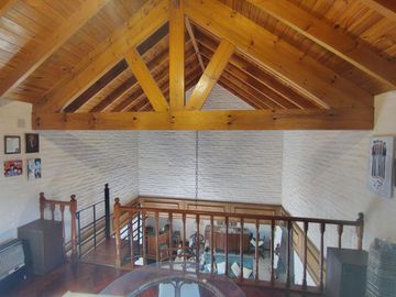 CASA 4 DORM 4 BAÑOS PISCINA FONDO LOTE 10 X 43