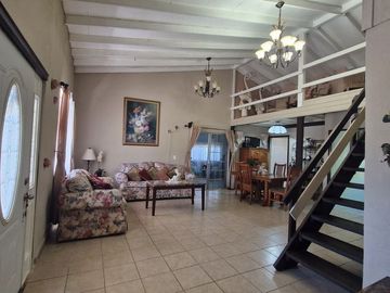 Venta de Casa de 1 nivel en Praderas del Ciprés.