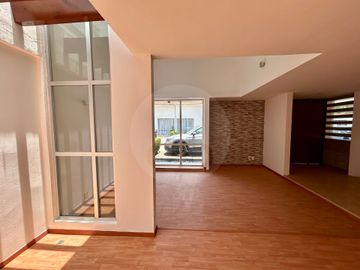 Amphitrite Casa en venta en Llano Grande