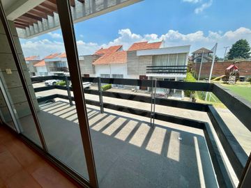 Amphitrite Casa en venta en Llano Grande