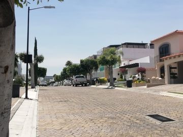 VENTA DE CASA RESIDENCIAL EN LOMAS DE ANGELOPOLIS I, SAN ANDRES CHOLULA(BAR)