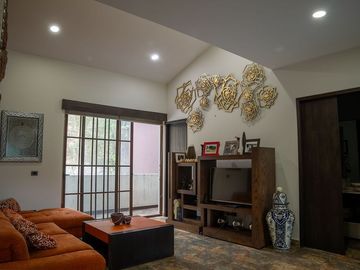 Casa en Venta - Priv del Acueducto