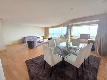 Vendo Exclusivo Departamento en el Malecón de la Reserva – Miraflores
