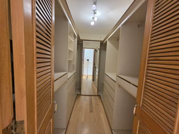 Vendo Exclusivo Departamento en el Malecón de la Reserva – Miraflores