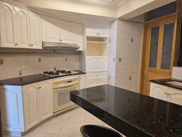 Vendo Exclusivo Departamento en el Malecón de la Reserva – Miraflores