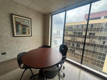 VENTA PISO COMPLETO OFICINA 650M2 EDIF CALLE 9 DE OCTUBRE (JLR)