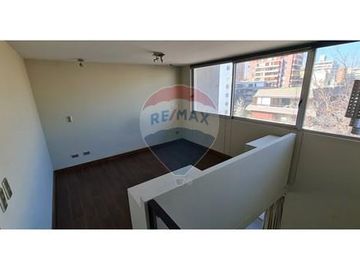 Hermoso y amplio Loft! + Estac.y bod. pasos metro
