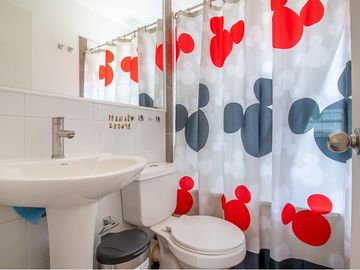 Hermosa casa en venta Cond Prados de Buin