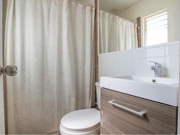 Hermosa casa en venta Cond Prados de Buin