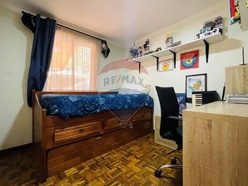Casa esquina en venta, Conchalí.