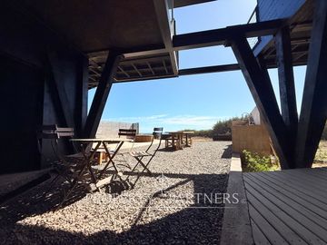 Pichilemu, Casa con Despejada vista al mar en el Pangal