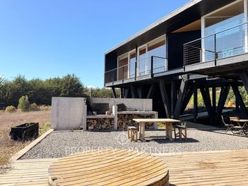 Pichilemu, Casa con Despejada vista al mar en el Pangal