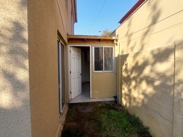 CASA EN PJE PUENTE MANSO (3D-3B) - VALLE LO CAMPINO, QUILICURA