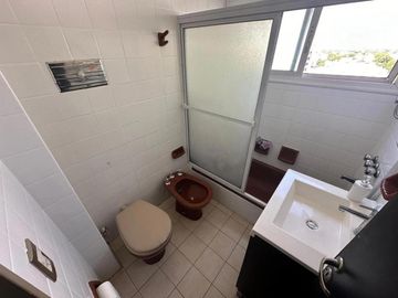 VENTA DEPARTAMENTO 3 AMBIENTES  DEPENDENCIAS COCHERA