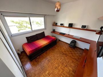 VENTA DEPARTAMENTO 3 AMBIENTES  DEPENDENCIAS COCHERA