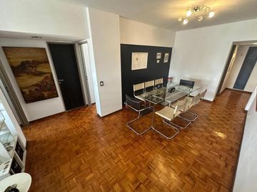 VENTA DEPARTAMENTO 3 AMBIENTES  DEPENDENCIAS COCHERA