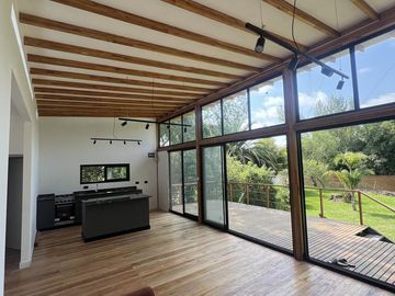 Casa en  venta en el Delta en Segunda Sección sobre Arroyo Estudiantes
