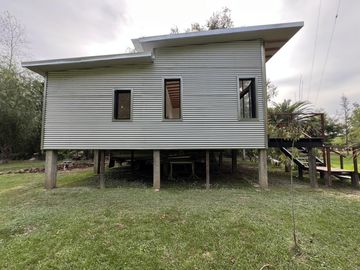 Casa en  venta en el Delta en Segunda Sección sobre Arroyo Estudiantes