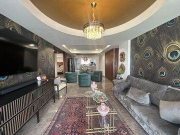 OPORTUNIDAD, AMPLIO DEPARTAMENTO EN VENTA CON VISTA AL LAGO, JURIQUILLA