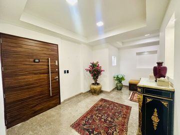 OPORTUNIDAD, AMPLIO DEPARTAMENTO EN VENTA CON VISTA AL LAGO, JURIQUILLA