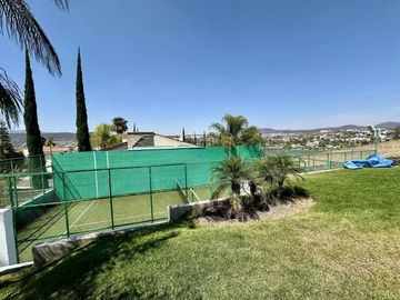 OPORTUNIDAD, AMPLIO DEPARTAMENTO EN VENTA CON VISTA AL LAGO, JURIQUILLA