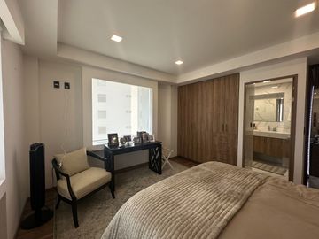 OPORTUNIDAD, AMPLIO DEPARTAMENTO EN VENTA CON VISTA AL LAGO, JURIQUILLA