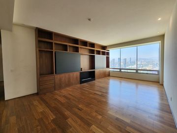 DEPARTAMENTO EN VENTA EN BOSQUE REAL