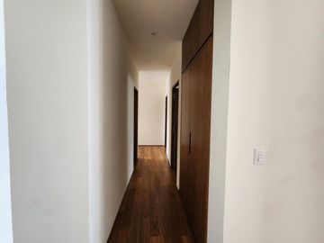 DEPARTAMENTO EN VENTA EN BOSQUE REAL