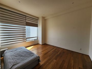 DEPARTAMENTO EN VENTA EN BOSQUE REAL