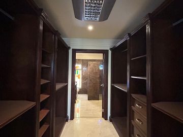 Casa en Venta al Sur en el Palomar Vista  Panorámica