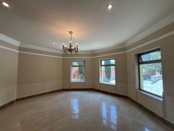 Casa en Venta al Sur en el Palomar Vista  Panorámica
