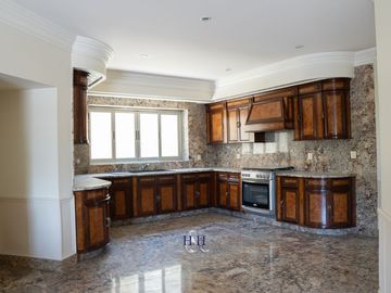 Casa en Venta al Sur en el Palomar Vista  Panorámica
