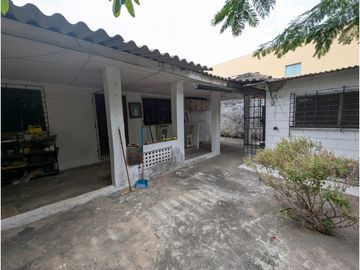 SE VENDE CASA INDEPENDIENTE EN PARAISO