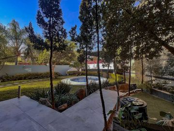 Casa de Lujo en Venta en Lomas del Valle Zapopan