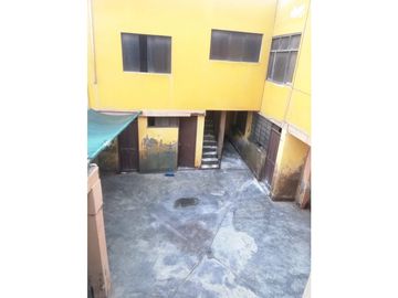 CHORRILLOS - VENTA CASA COMO TERRENO - ÁREA 262 m2