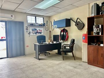 VENDO CASA EN URDESA (AV 2DA) KATGAR