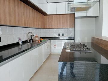 Linda Casa de Autor en Venta en Cumbres del Lago Juriquilla