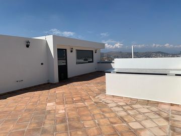VENTA casa en Lomas de Angelopolis Puebla, 4 recamaras y jardin