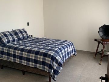 VENTA casa en Lomas de Angelopolis Puebla, 4 recamaras y jardin