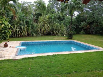 Residencia de Lujo en Venta – 1,350?m² en Residencial Campestre Cancún