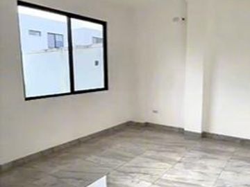 Casa de estreno en venta en Condado de Vicolinci, La Aurora