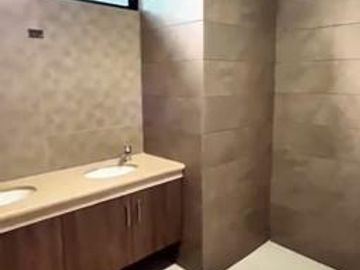 Casa de estreno en venta en Condado de Vicolinci, La Aurora