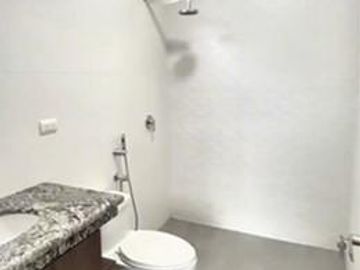 Casa de estreno en venta en Condado de Vicolinci, La Aurora