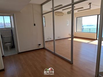 Oficina en Venta en Edificio Olivari