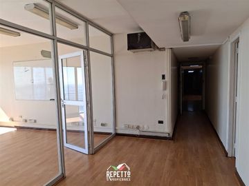 Oficina en Venta en Edificio Olivari