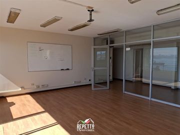 Oficina en Venta en Edificio Olivari