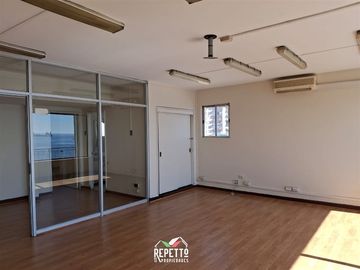 Oficina en Venta en Edificio Olivari