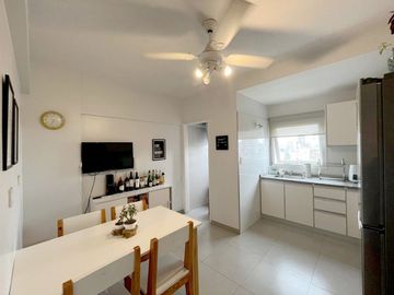 Venta Departamento 4 Ambientes Colegiales Frente